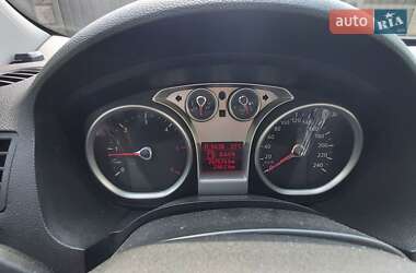 Внедорожник / Кроссовер Ford Kuga 2011 в 