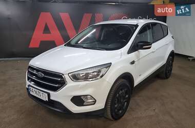 Внедорожник / Кроссовер Ford Kuga 2017 в Киеве