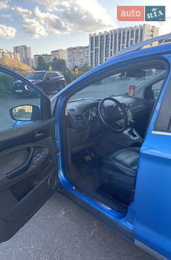 Внедорожник / Кроссовер Ford Kuga 2010 в 