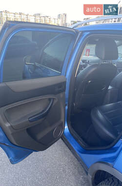 Внедорожник / Кроссовер Ford Kuga 2010 в 