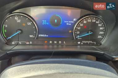 Внедорожник / Кроссовер Ford Kuga 2020 в Ромнах