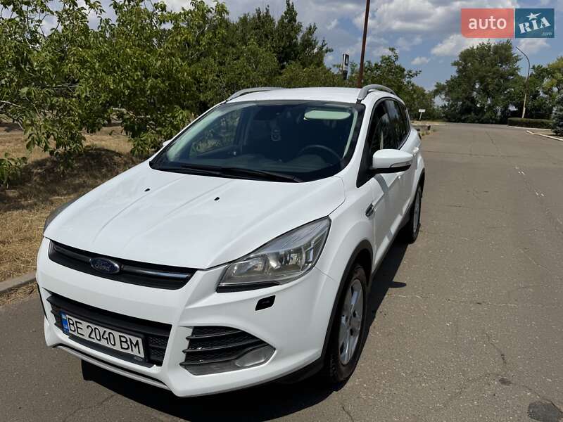 Внедорожник / Кроссовер Ford Kuga 2016 в Южноукраинске