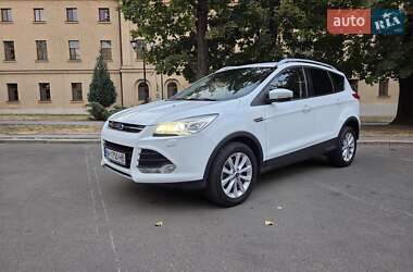 Внедорожник / Кроссовер Ford Kuga 2016 в Николаеве