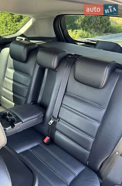 Внедорожник / Кроссовер Ford Kuga 2011 в 