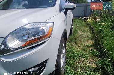 Внедорожник / Кроссовер Ford Kuga 2010 в 