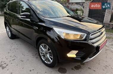 Внедорожник / Кроссовер Ford Kuga 2019 в 