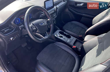 Внедорожник / Кроссовер Ford Kuga 2020 в 