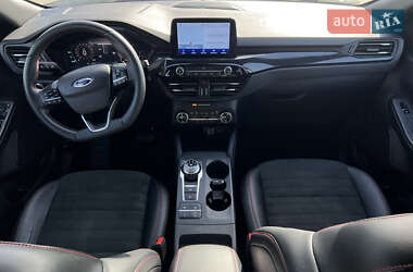 Внедорожник / Кроссовер Ford Kuga 2020 в 