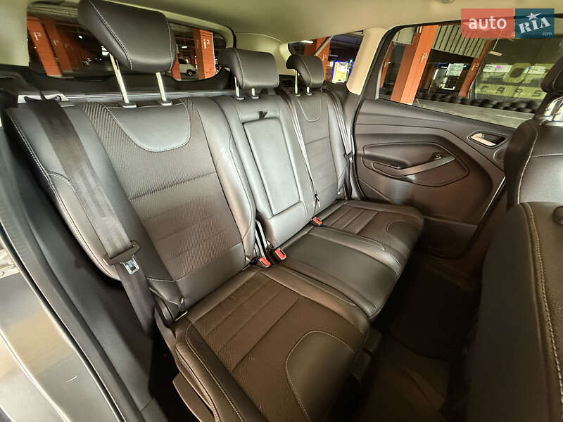 Внедорожник / Кроссовер Ford Kuga 2013 в Львове