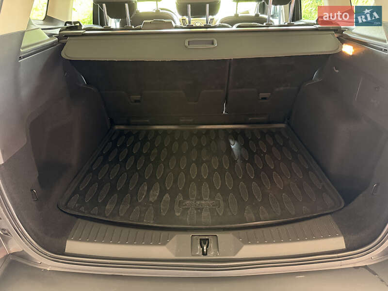 Внедорожник / Кроссовер Ford Kuga 2013 в Львове