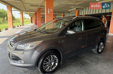 Позашляховик / Кросовер Ford Kuga 2013 в Львові
