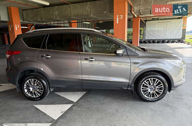Позашляховик / Кросовер Ford Kuga 2013 в Львові