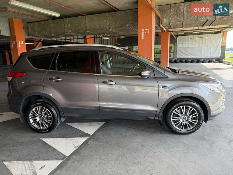 Внедорожник / Кроссовер Ford Kuga 2013 в Львове