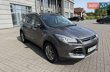 Внедорожник / Кроссовер Ford Kuga 2013 в 