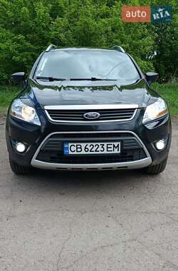 Внедорожник / Кроссовер Ford Kuga 2012 в 