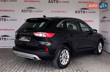 Внедорожник / Кроссовер Ford Kuga 2021 в 