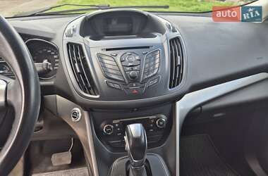 Внедорожник / Кроссовер Ford Kuga 2013 в 
