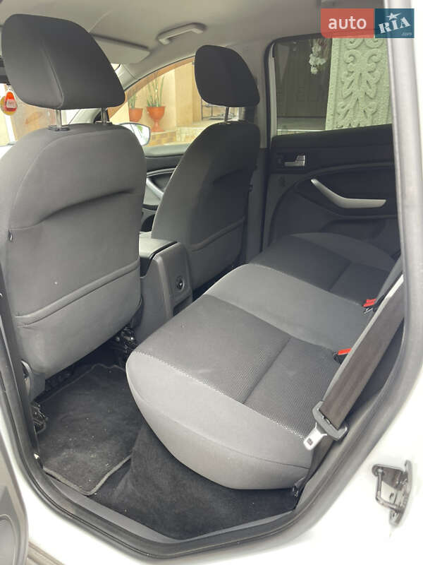 Внедорожник / Кроссовер Ford Kuga 2010 в Могилев-Подольске фото 7 Внедорожник / Кроссовер Ford Kuga 2010 в Могилев-Подольске