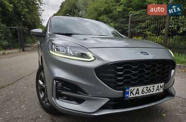 Внедорожник / Кроссовер Ford Kuga 2021 в Киеве