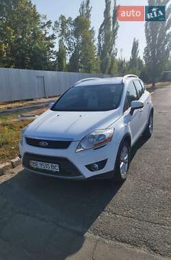 Внедорожник / Кроссовер Ford Kuga 2012 в Николаеве