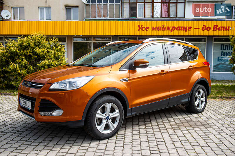 Внедорожник / Кроссовер Ford Kuga 2015 в 