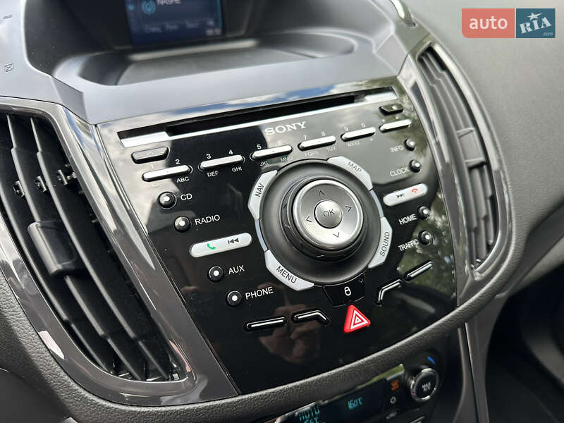 Внедорожник / Кроссовер Ford Kuga 2015 в Ровно