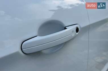 Внедорожник / Кроссовер Ford Kuga 2019 в 