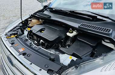 Внедорожник / Кроссовер Ford Kuga 2019 в 