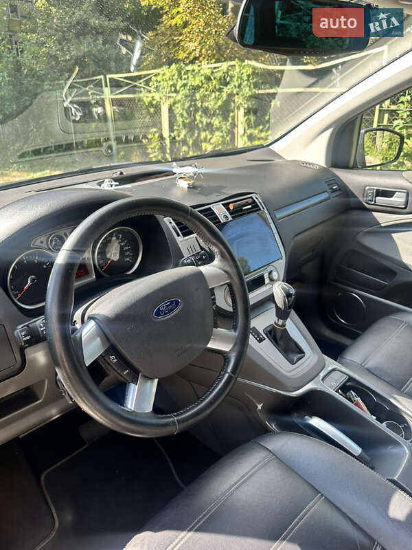 Внедорожник / Кроссовер Ford Kuga 2012 в Днепре