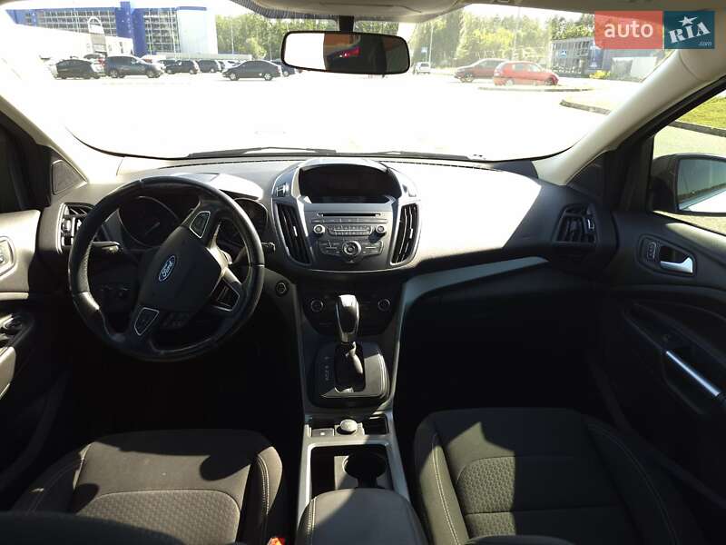 Внедорожник / Кроссовер Ford Kuga 2017 в Киеве