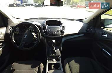 Внедорожник / Кроссовер Ford Kuga 2017 в 