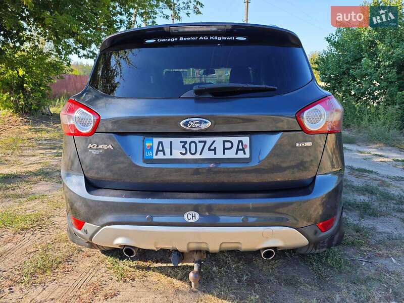 Внедорожник / Кроссовер Ford Kuga 2010 в Изюме