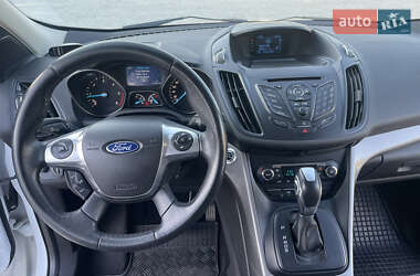 Внедорожник / Кроссовер Ford Kuga 2013 в 