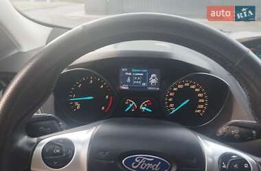 Внедорожник / Кроссовер Ford Kuga 2014 в 