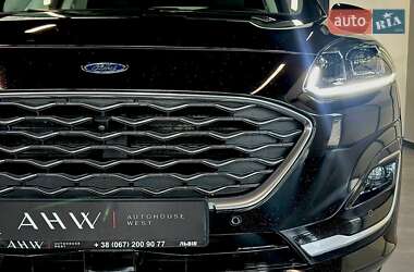 Внедорожник / Кроссовер Ford Kuga 2020 в 