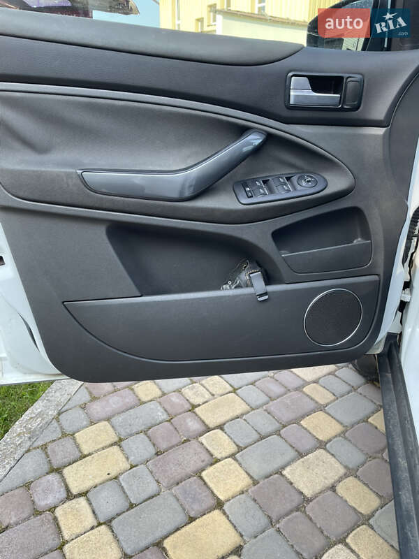 Внедорожник / Кроссовер Ford Kuga 2010 в Коростене