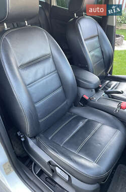 Внедорожник / Кроссовер Ford Kuga 2010 в 