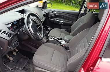 Внедорожник / Кроссовер Ford Kuga 2015 в 