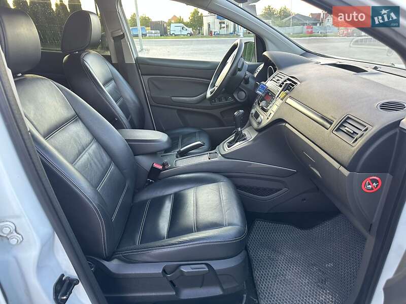 Внедорожник / Кроссовер Ford Kuga 2010 в Каменец-Подольском