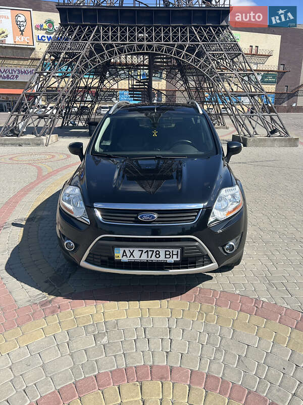 Внедорожник / Кроссовер Ford Kuga 2010 в Харькове