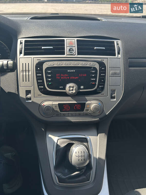 Внедорожник / Кроссовер Ford Kuga 2010 в Харькове