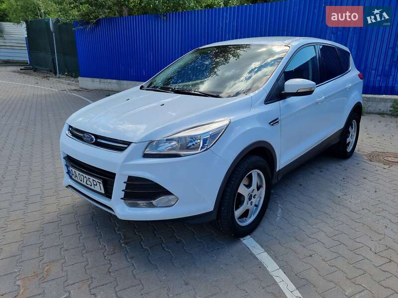 Внедорожник / Кроссовер Ford Kuga 2016 в Киеве