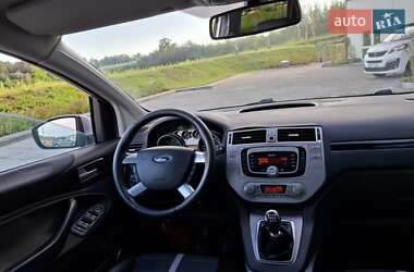Внедорожник / Кроссовер Ford Kuga 2010 в 