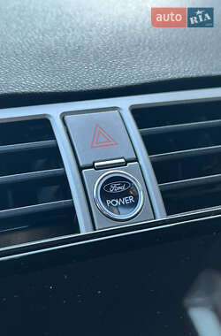 Внедорожник / Кроссовер Ford Kuga 2010 в 
