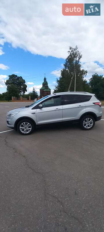 Внедорожник / Кроссовер Ford Kuga 2019 в Ромнах фото 46 Внедорожник / Кроссовер Ford Kuga 2019 в Ромнах