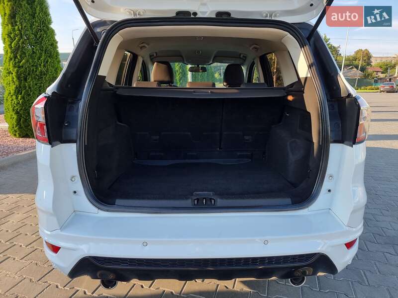 Внедорожник / Кроссовер Ford Kuga 2017 в Виннице фото 87 Внедорожник / Кроссовер Ford Kuga 2017 в Виннице