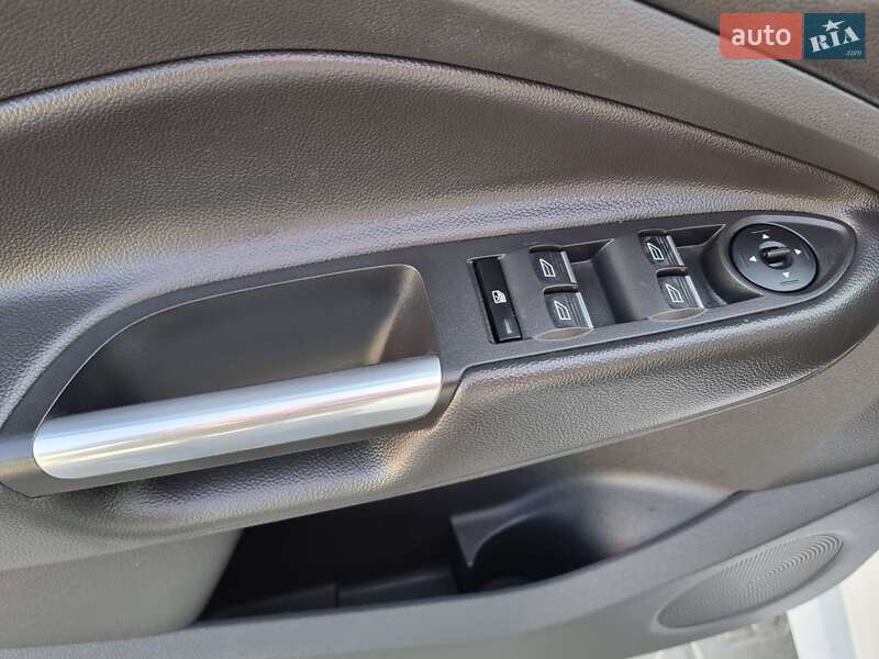 Внедорожник / Кроссовер Ford Kuga 2017 в Виннице фото 51 Внедорожник / Кроссовер Ford Kuga 2017 в Виннице