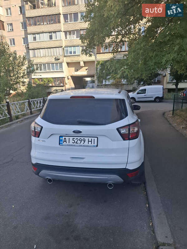 Внедорожник / Кроссовер Ford Kuga 2017 в Киеве фото 4 Внедорожник / Кроссовер Ford Kuga 2017 в Киеве