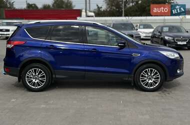 Внедорожник / Кроссовер Ford Kuga 2013 в 
