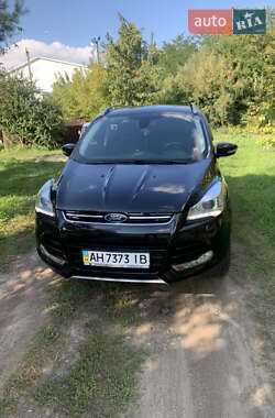 Внедорожник / Кроссовер Ford Kuga 2015 в 